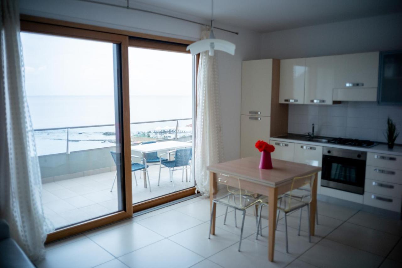 Residence Lungomare Порто-Торрес Екстер'єр фото